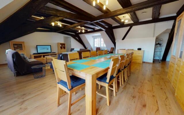 Aux Bijoux de Colmar - Le Saphir - 1 PARKING GRATUIT