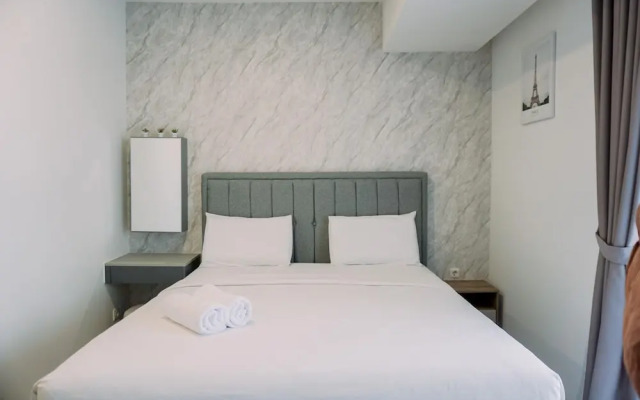 Homey And Warm Studio At West Vista Apartment