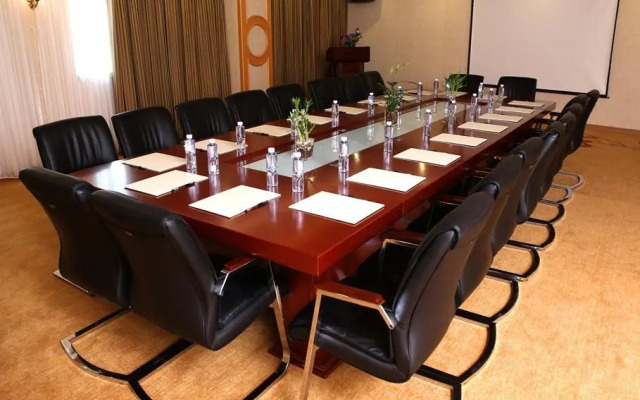 Vienna Hotel (Shenzhen Guanlan Guanhuyuan)