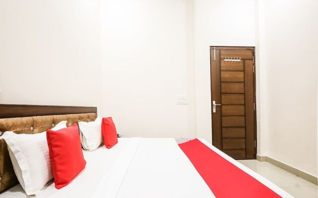 Oyo 47577 Hotel Goldenland