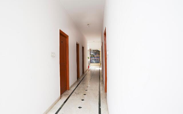 OYO 24662 Hotel Shanti