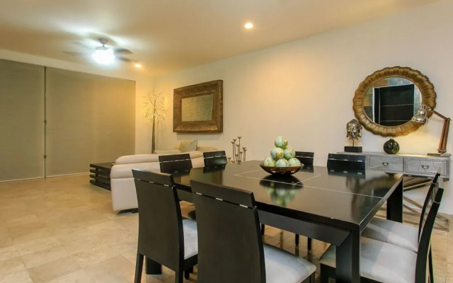 Mamitas 1102 2 Bedrooms and Terrace by RedAwning