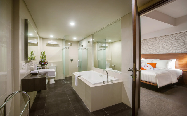 J4 Hotels Legian