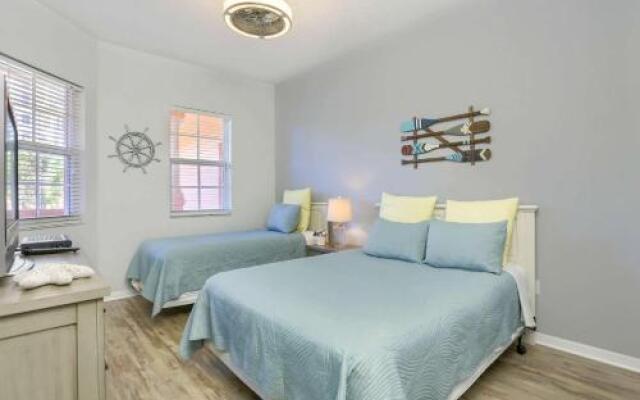 201 Harborview Grande