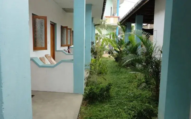 Bloomfield Beach Hotel