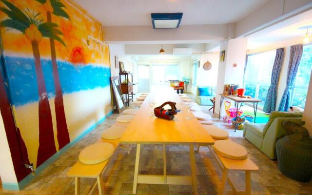 Shirahama White Beach House