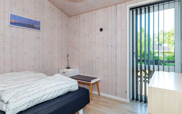 10 Person Holiday Home in Logstor