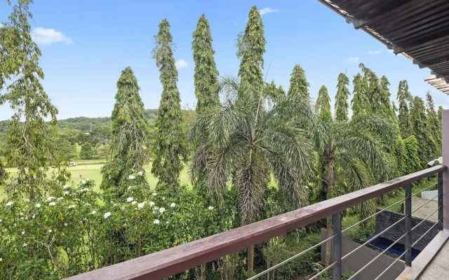 4 bedroom pool villa. 7kms to Patong