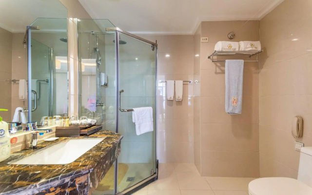 Jiangshan Hotel