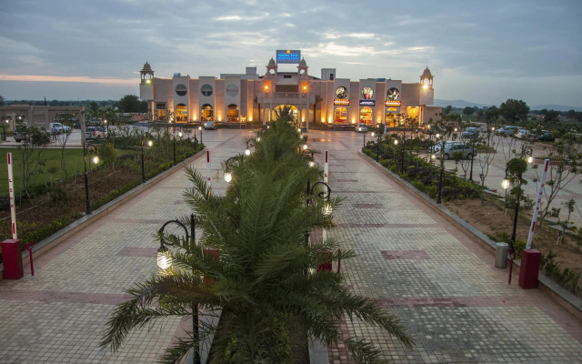 Golden Tulip Neemrana
