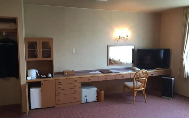 Hotel Yurinkan – Guest Rooms – Bibai