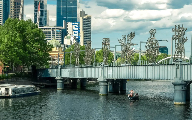Melbourne Metro YHA
