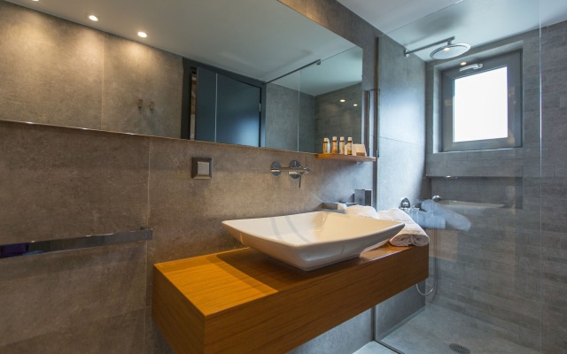 Anthemion Suites & Villas