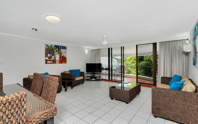 Roydon Beachfront Apartments