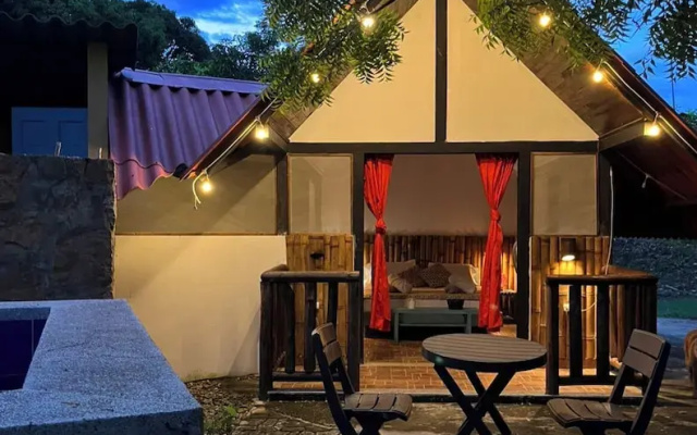 Mangoo Glamping