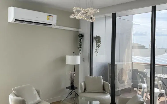 Luxury Penthouse Above the Shopping Town