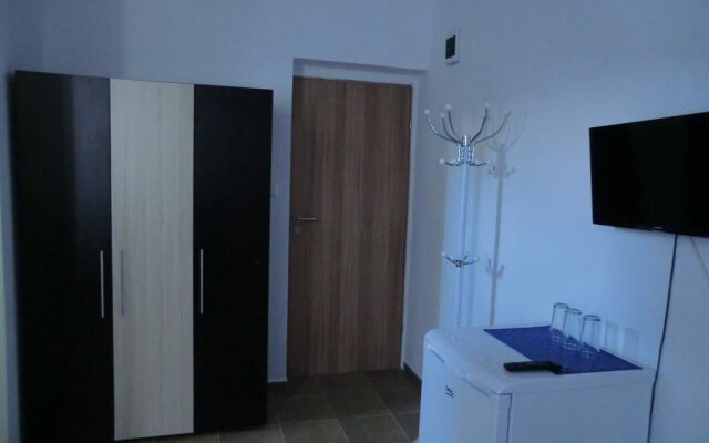Guest House Petrovi