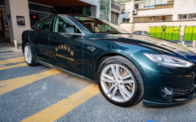 Zunxiang International Apartment (Shenzhen Futian Convention and Exhibition Cente)