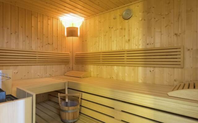 Lavish Chalet in Mauterndorf with Sauna & Hot Tub