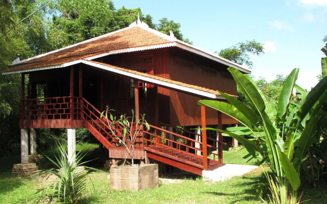 Rajabori Villas