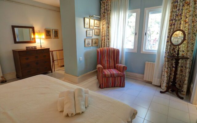 Front Beach Apartment