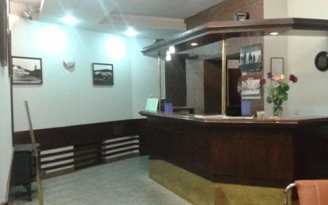 Hotel Saloon