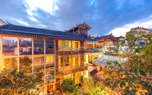 Floral Hotel · Yi Xing Lijiang