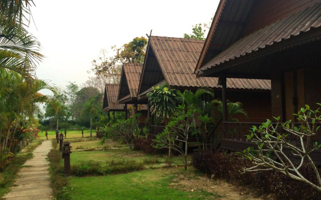 Pai Reaunthai Village