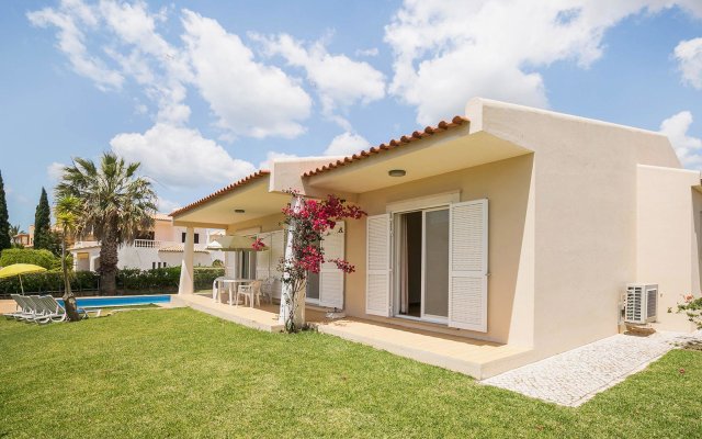 Lively Holiday Home in Albufeira With Private Pool 500m From the Beach