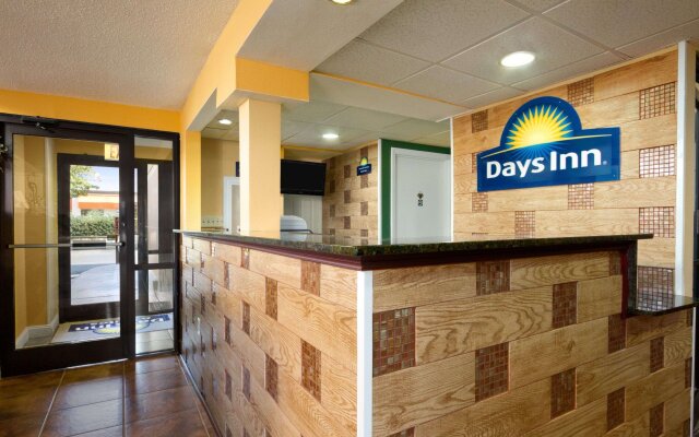 Days Inn & Suites by Wyndham Duncan/Spartanburg