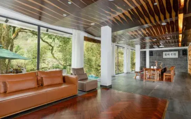 Yinlin · Moganshan Mid-Levels Beauty Hotel