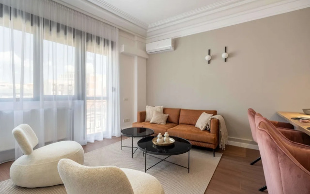 Spacious 3BR by Cismigiu Gardens Calea Victoriei