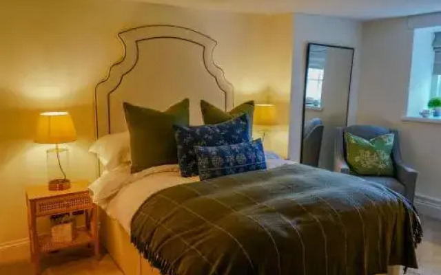 The Bell Country Inn