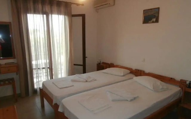 Hotel Aris