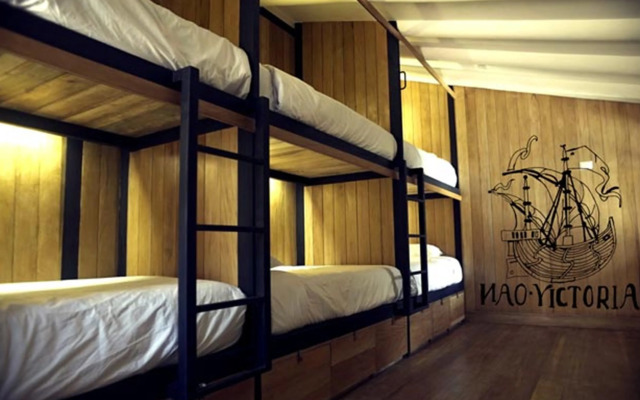 Nao Victoria Hostel