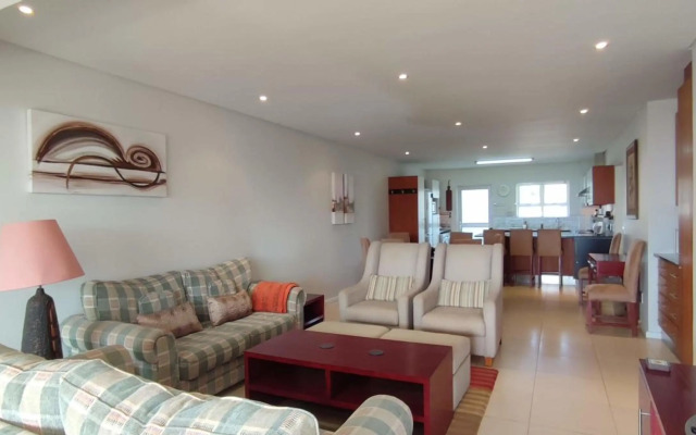 The Bella - 6 Sleeper - Sea Views Pool & Patio