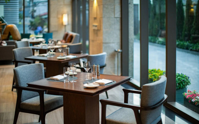 Oakwood Residence Hanoi