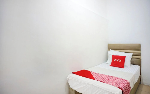 OYO 94581 Surya Residence Medan
