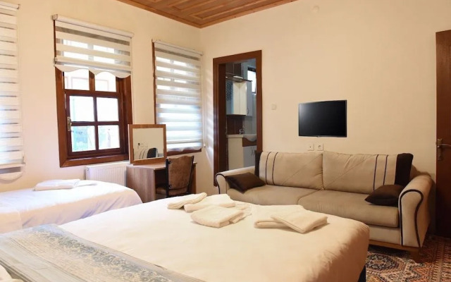 Oz Butik Otel Antik Kent Myrleia