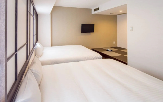 New Osaka Hotel