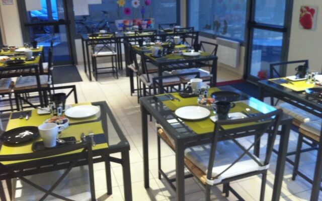 FASTHOTEL LE RALE DES GENETS - Un hôtel FH COLLECTION