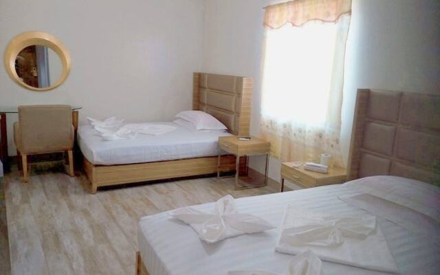 Meaco Hotel - Calbayog