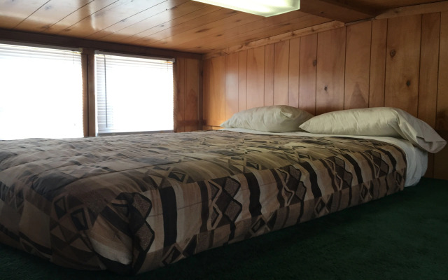 Chama River Bend Lodge