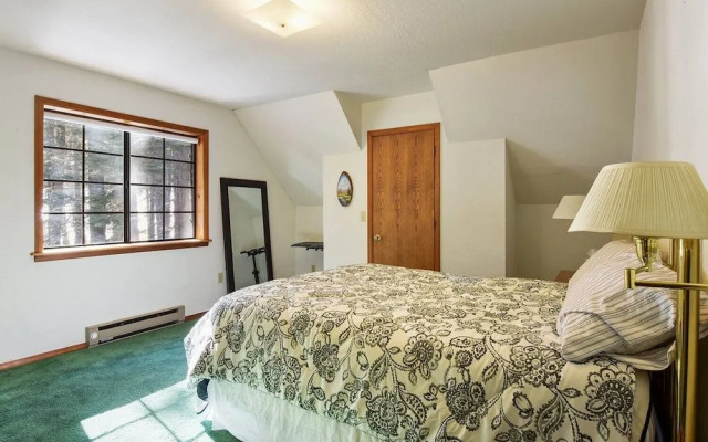 Relax Inn Close to Attractions Galore!