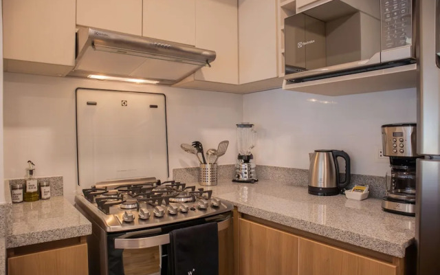 w Amazing 2BR w Balcony in San Isidro