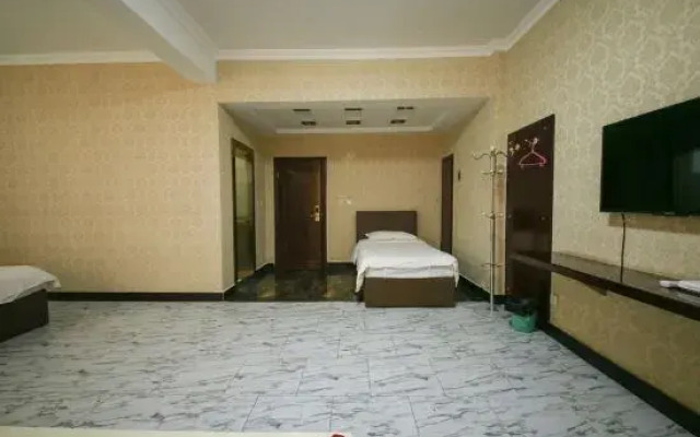 Wei Long Hotel