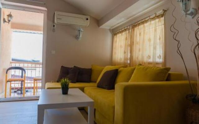 Di Angolo Apartments