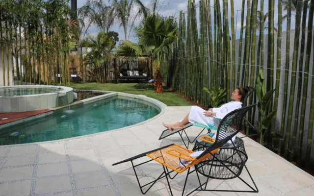 Casa Flores Hotel & Spa