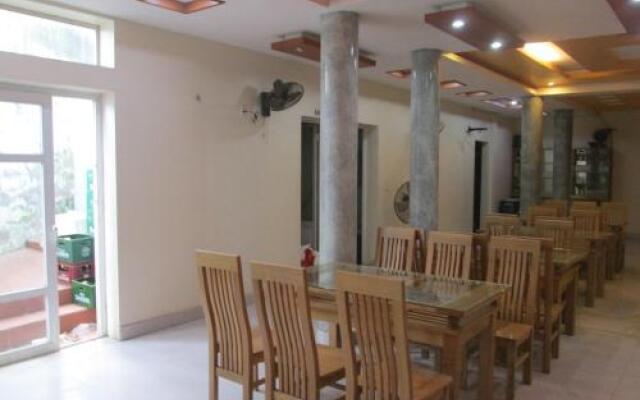 Cat Ba Garden House