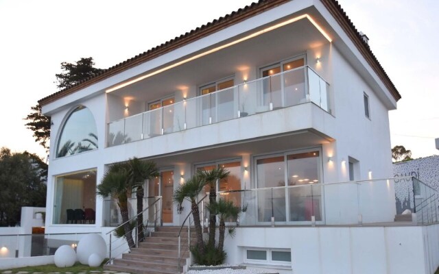 Gaudí Vilanova Hlclub House Hutb-038675